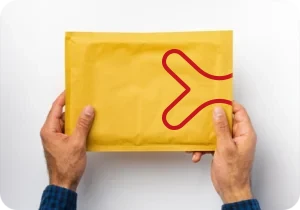 Χάρτινος φάκελος courier με προστασία, ιδανικός για αποστολές eshop με eco-friendly συσκευασία.