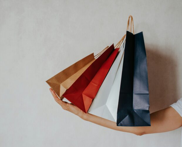 ανθεκτικές χάρτινες σακούλες για καταστήματα